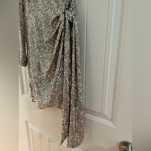 Silver Gianni bindi one shoulder dress (homecoming) - Picture 3 of 6